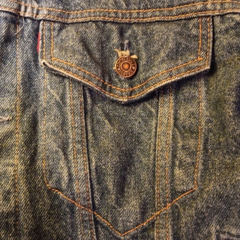 Vintage 1990s Y2K Levi's denim jean jacket sz 40 - Picture 6 of 6